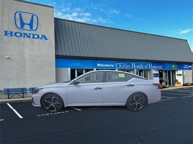 2025 Nissan Altima SR — Sedan — 7,411 mi — Hanover Hanover, MA