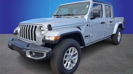 2023 Jeep Gladiator Sport S — Pickup Truck — 120 mi — Wilkesboro, NC