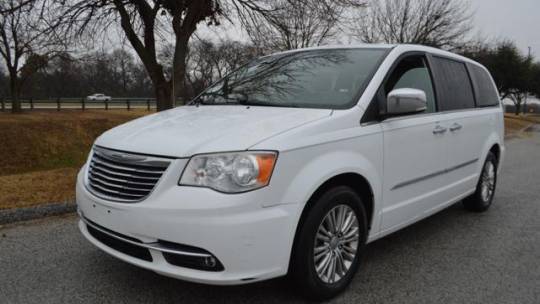 2015 Chrysler Town & Country Touring-L — Minivan — 142,790 mi — North Richland Hills, TX