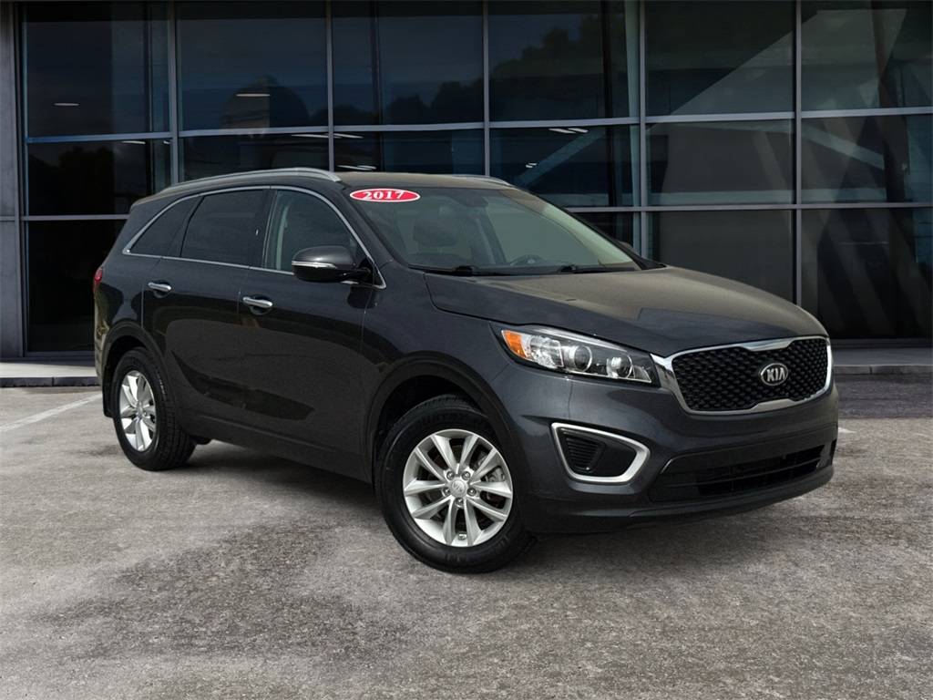 2017 Kia Sorento LX — SUV — 107,736 mi — Knoxville, TN
