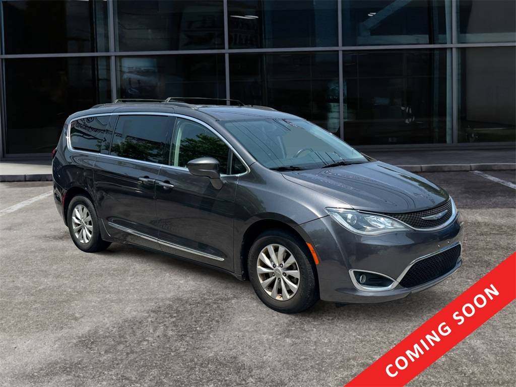 2017 Chrysler Pacifica Touring L — Minivan — 62,338 mi — Knoxville, TN