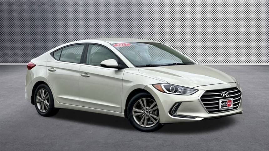 2017 Hyundai Elantra SE — Sedan — 95,983 mi — Knoxville, TN