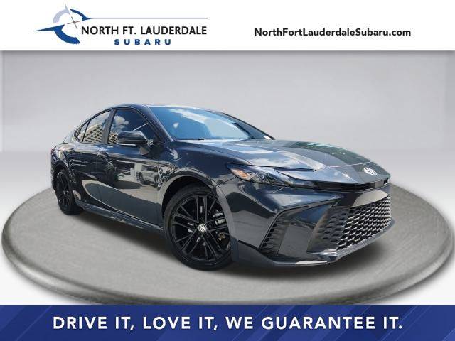 2025 Toyota Camry Hybrid SE — Sedan — 11,649 mi — Fort Lauderdale, FL