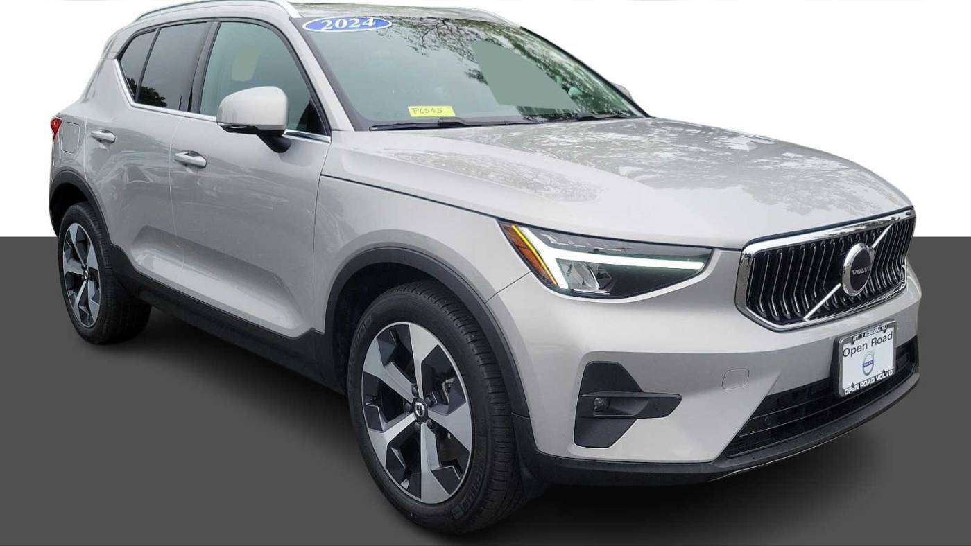 2023 Volvo XC40 Plus — SUV — 30,328 mi — Edison, NJ
