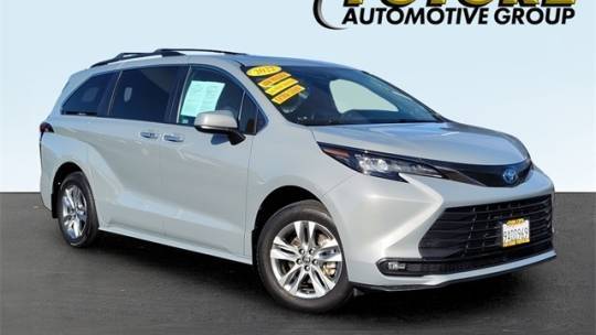 2022 Toyota Sienna XLE Woodland Edition — Minivan — 26,012 mi — Yuba City, CA