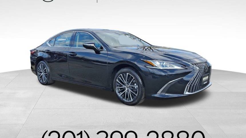 2024 Lexus ES ES 300h — Sedan — 3,046 mi — Englewood, NJ