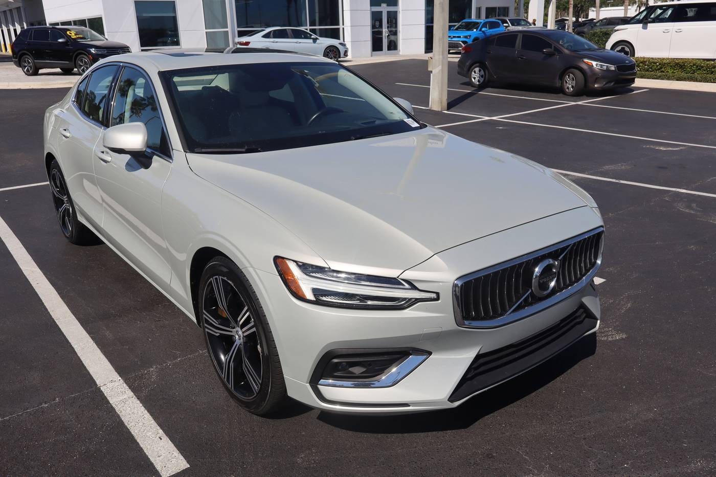 2022 Volvo S60 Inscription — Sedan — 58,594 mi — Daytona Beach, FL