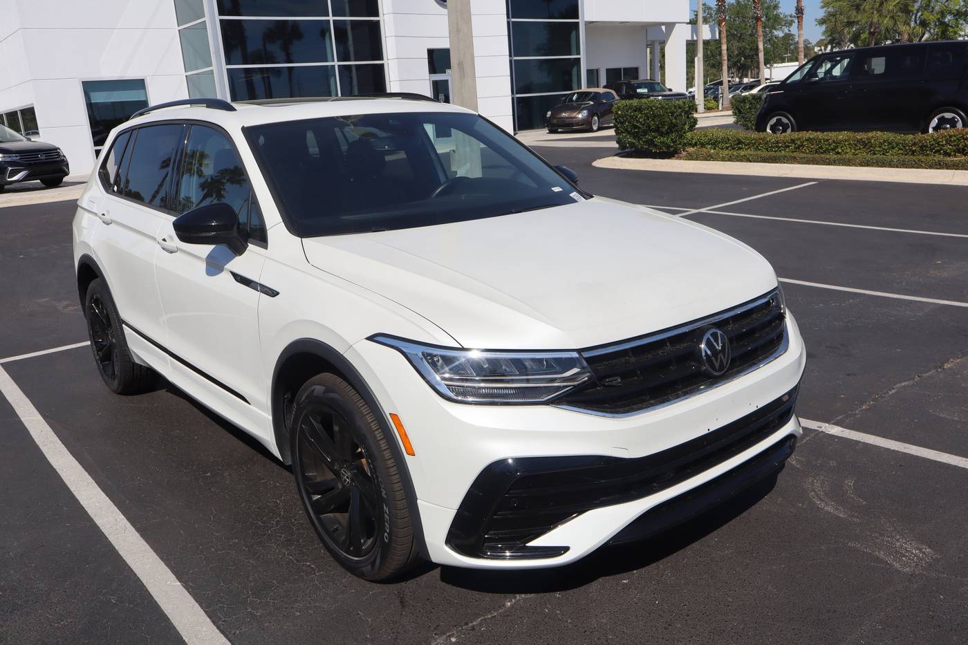 2023 Volkswagen Tiguan SE R-Line Black — SUV — 30,810 mi — Daytona Beach, FL
