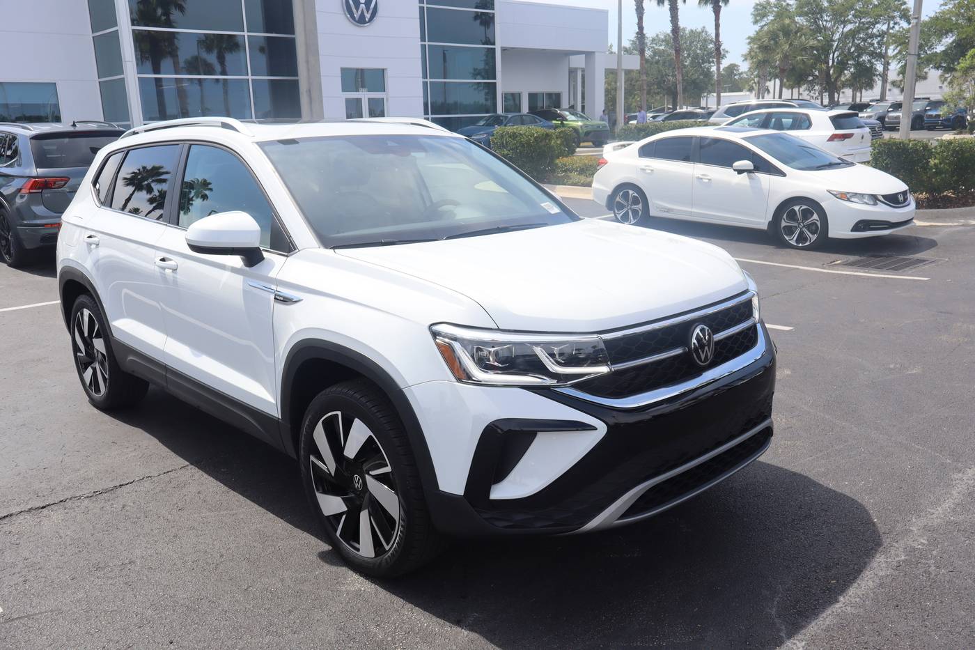 2024 Volkswagen Taos SEL — SUV — 10,818 mi — Daytona Beach, FL