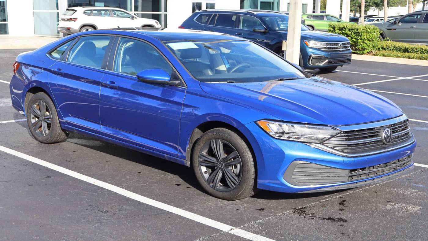 2024 Volkswagen Jetta SE — Sedan — 4,447 mi — Daytona Beach, FL