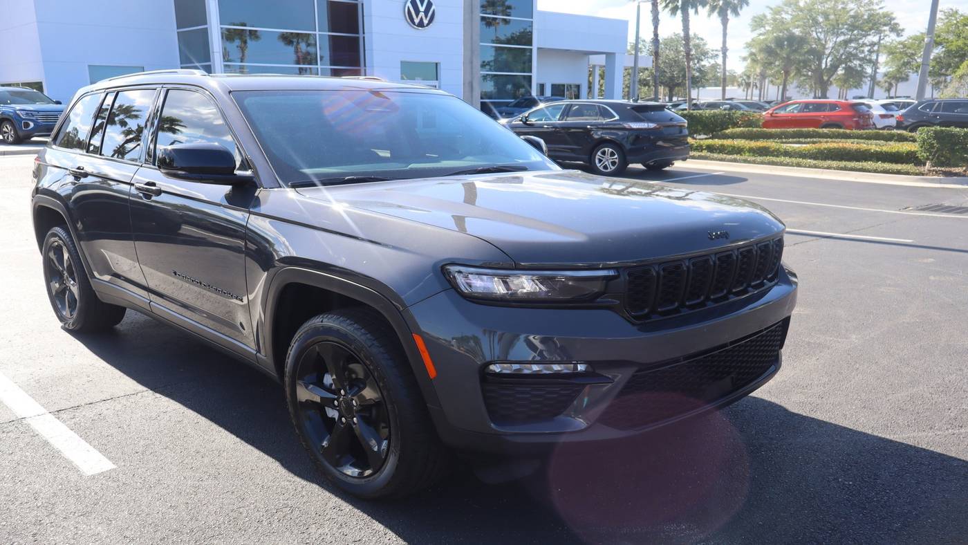 2023 Jeep Grand Cherokee Limited — SUV — 30,455 mi — Daytona Beach, FL