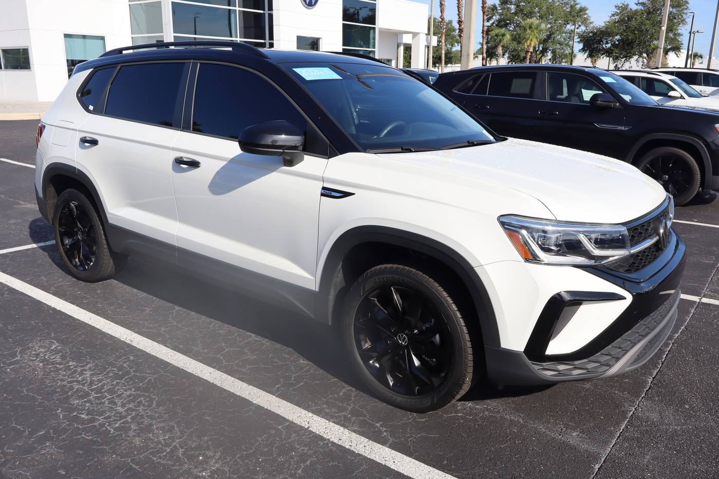 2024 Volkswagen Taos SE Black — SUV — 30,979 mi — Daytona Beach, FL
