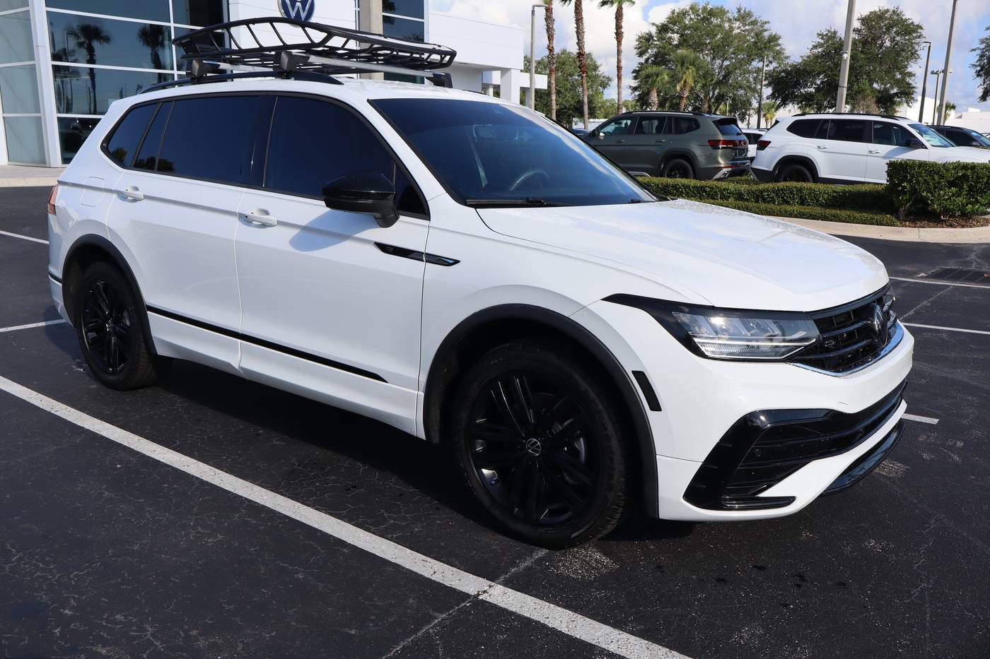 2022 Volkswagen Tiguan SE R-Line Black — SUV — 25,726 mi — Daytona Beach, FL