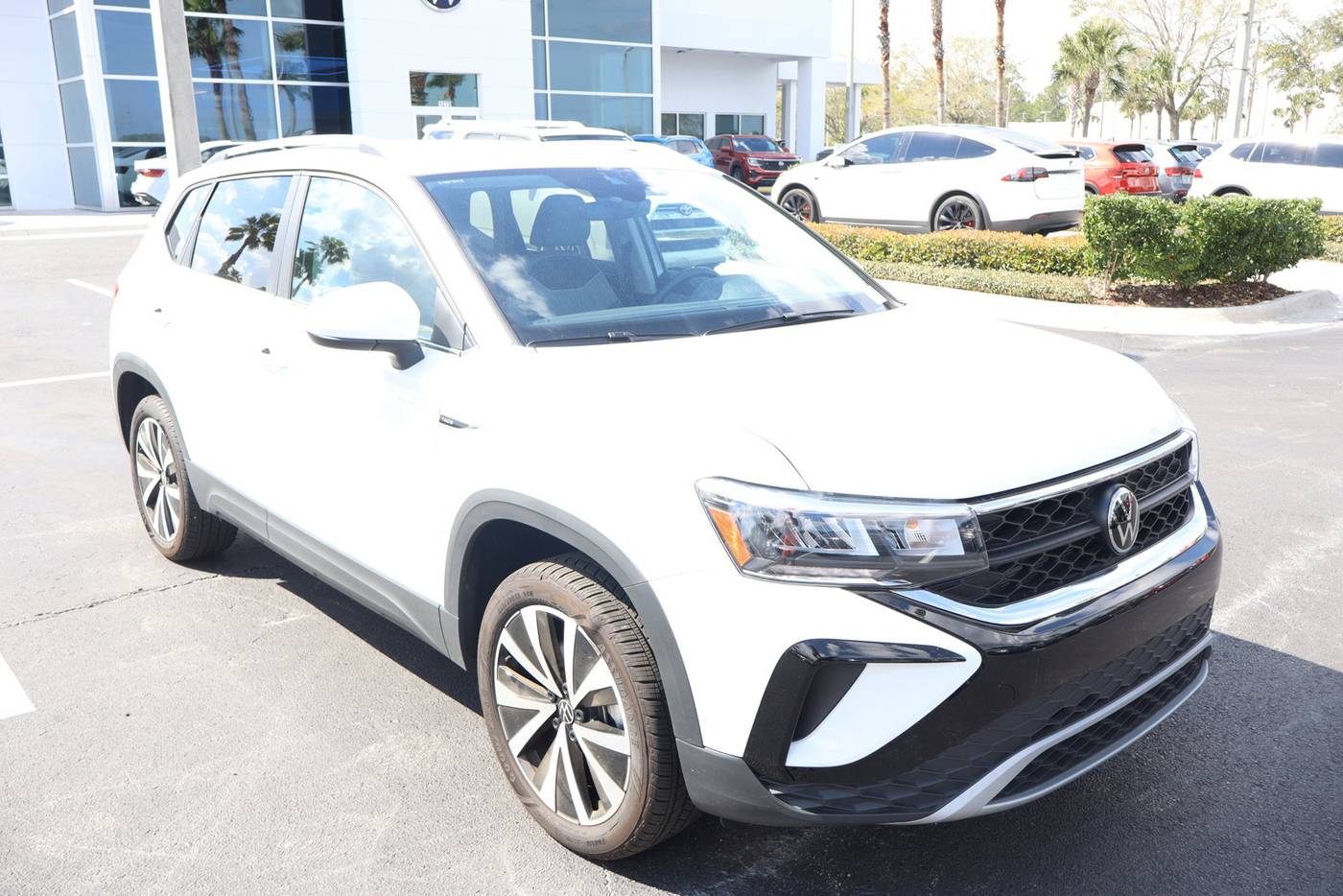 2024 Volkswagen Taos SE — SUV — 3,239 mi — Daytona Beach, FL