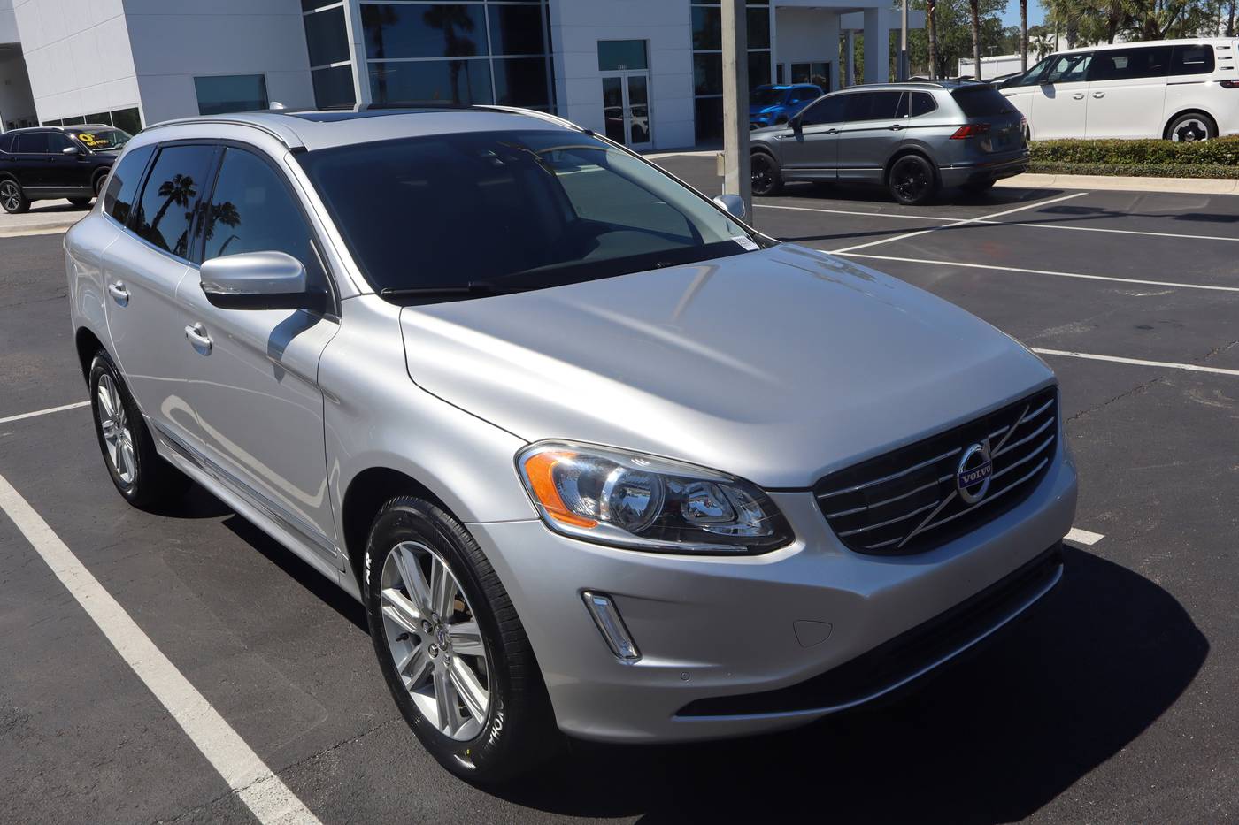 2017 Volvo XC60 Inscription — SUV — 77,666 mi — Daytona Beach, FL