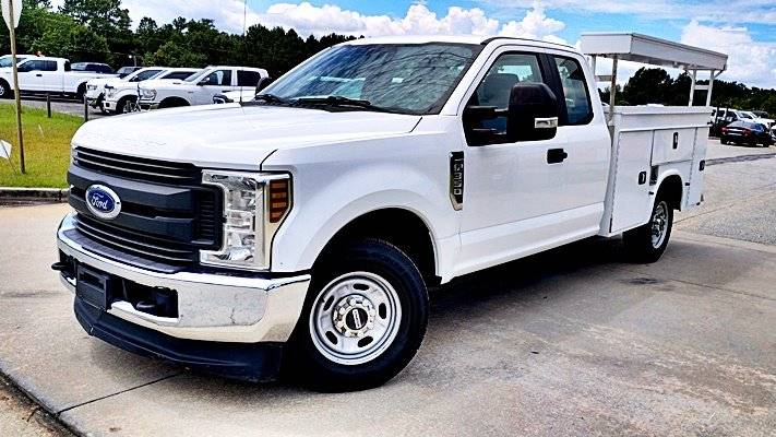 2019 Ford Super Duty F-350 XL — Pickup Truck — 131,552 mi — Loganville, GA