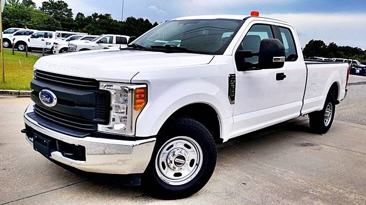 2017 Ford Super Duty F-350 XL — Pickup Truck — 162,929 mi — Loganville, GA