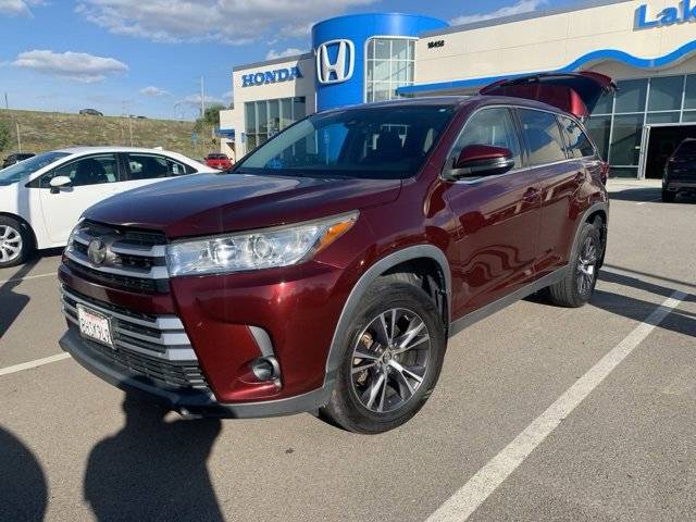 2019 Toyota Highlander LE V6 — SUV — 152,347 mi — Lake Elsinore, CA