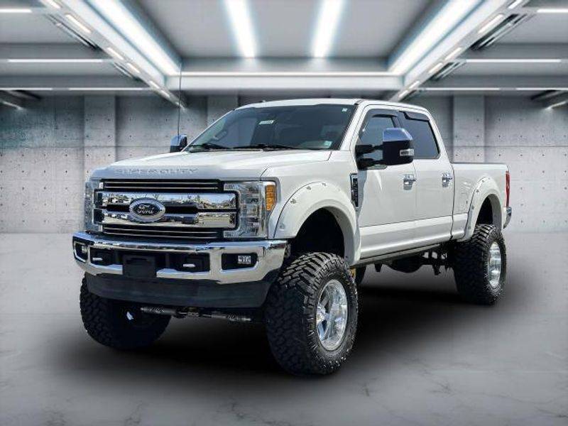 2017 Ford Super Duty F-250 Lariat — Pickup Truck — 106,761 mi — St. James, NY