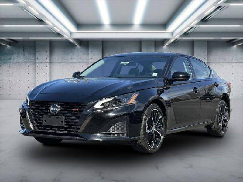 2024 Nissan Altima SR — Sedan — 13,756 mi — St. James, NY