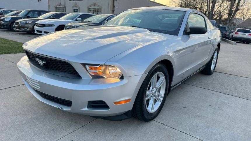 2011 Ford Mustang V6 — Coupe — 116,232 mi — Parma, OH