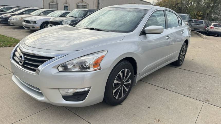 2014 Nissan Altima 2.5 S — Sedan — 192,401 mi — Parma, OH