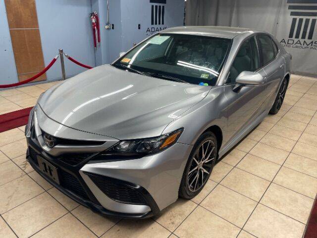 2022 Toyota Camry SE Nightshade