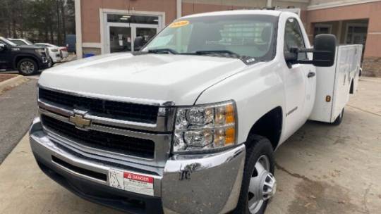 2009 Chevrolet Silverado 3500HD Chassis Cab WT — Chassis Cab Truck — 110,331 mi — Charlotte, NC