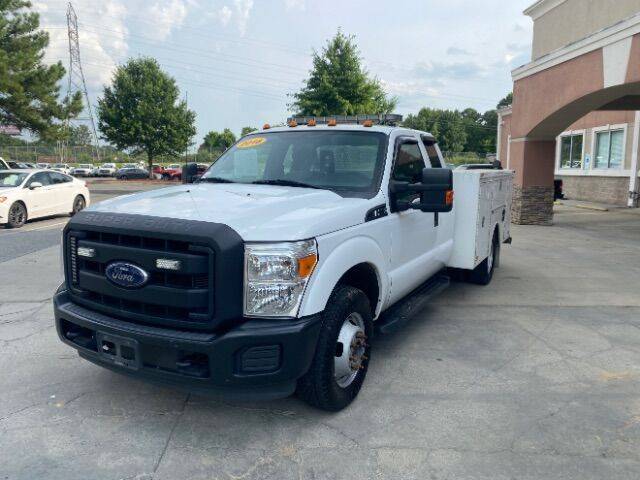 2016 Ford Super Duty F-350 Chassis Cab XL — Chassis Cab Truck — 117,217 mi — Charlotte, NC