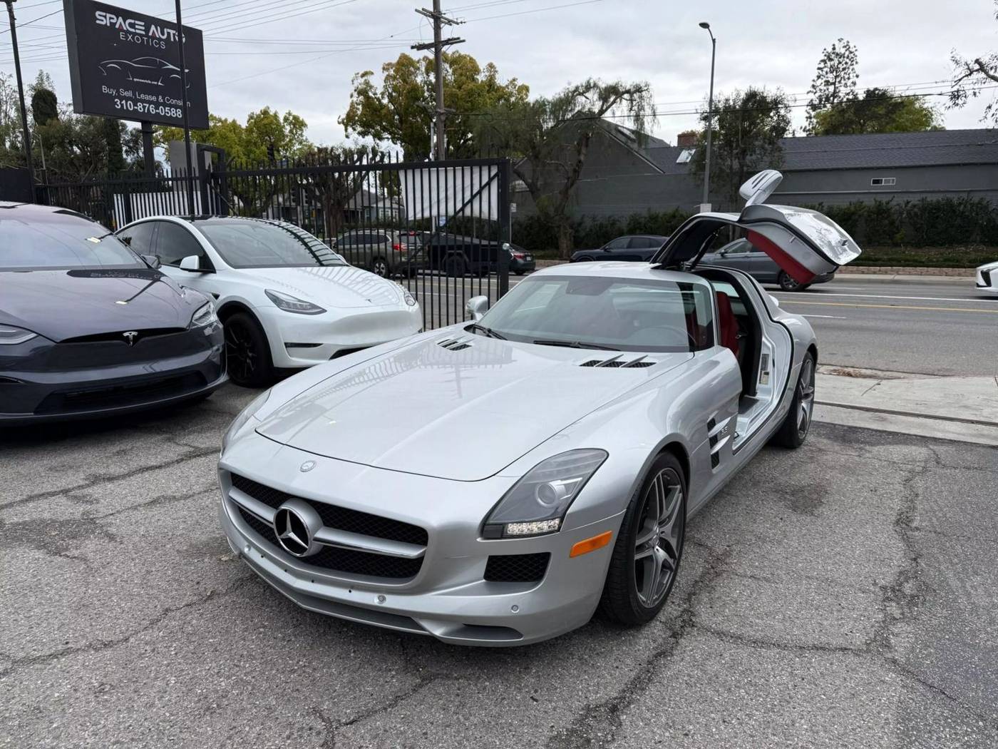 2011 Mercedes-Benz SLS AMG Standard — Coupe — 11,266 mi — Los Angeles, CA
