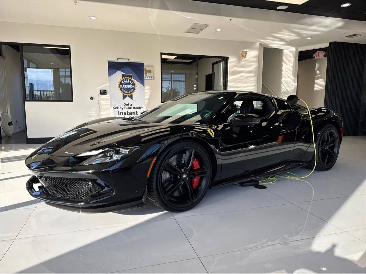 2023 Ferrari 296