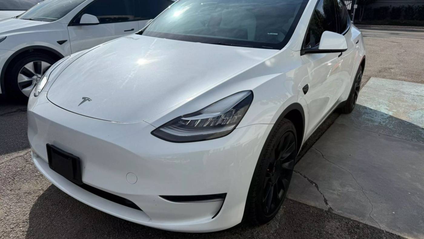 2023 Tesla Model Y Long Range — SUV — 31,598 mi — Los Angeles, CA