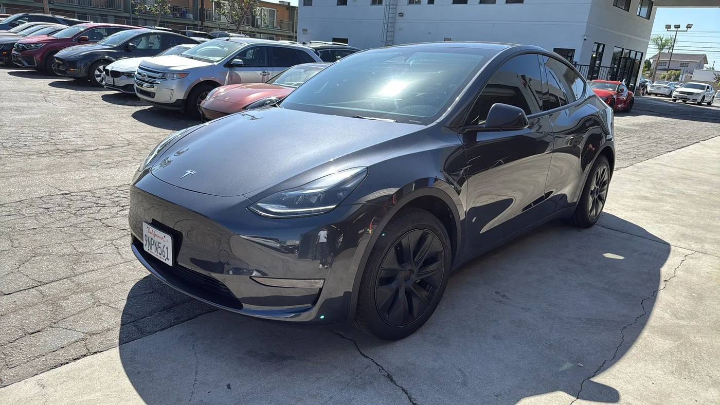 2024 Tesla Model Y Long Range — SUV — 17,968 mi — Azusa, CA