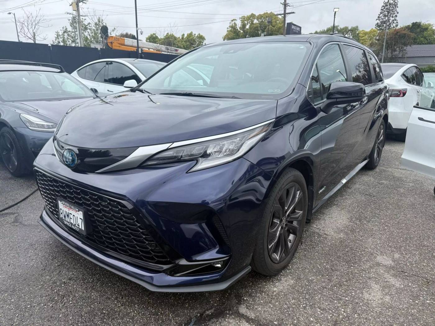 2021 Toyota Sienna XSE — Minivan — 43,984 mi — Los Angeles, CA