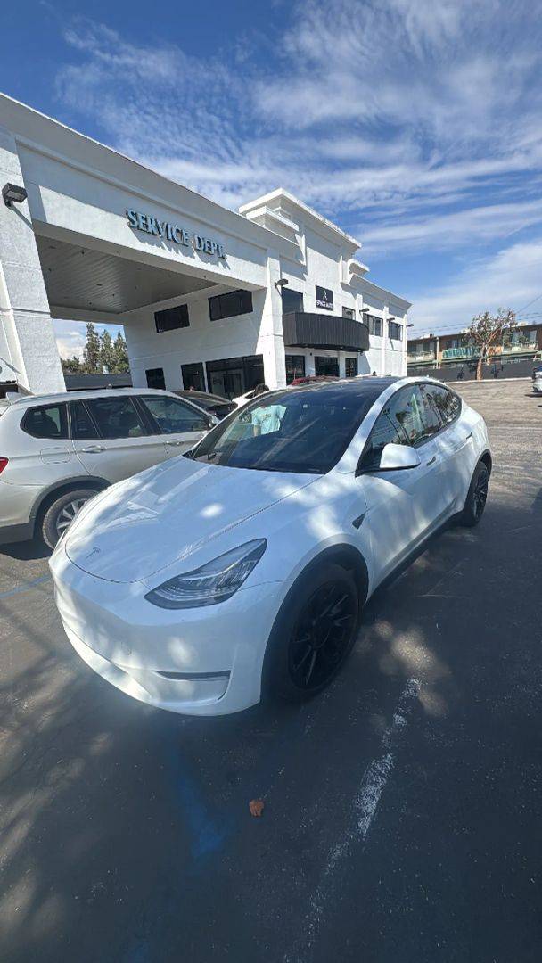 2022 Tesla Model Y Long Range — SUV — 25,321 mi — Azusa, CA