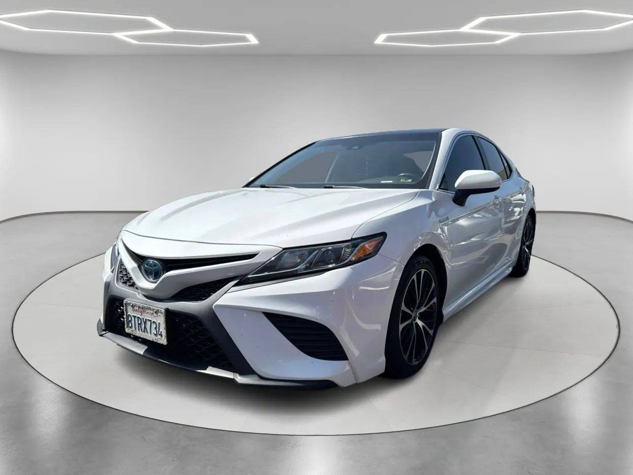 2020 Toyota Camry Hybrid SE — Sedan — 90,172 mi — Azusa, CA