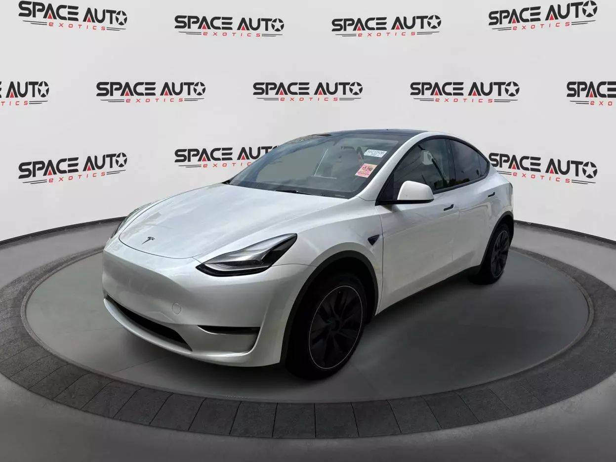 2023 Tesla Model Y Long Range — SUV — 18,967 mi — Los Angeles, CA