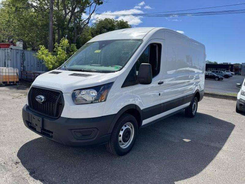 2023 Ford Transit Cargo Van T-250 — Cargo Van — 597 mi — Patchogue, NY