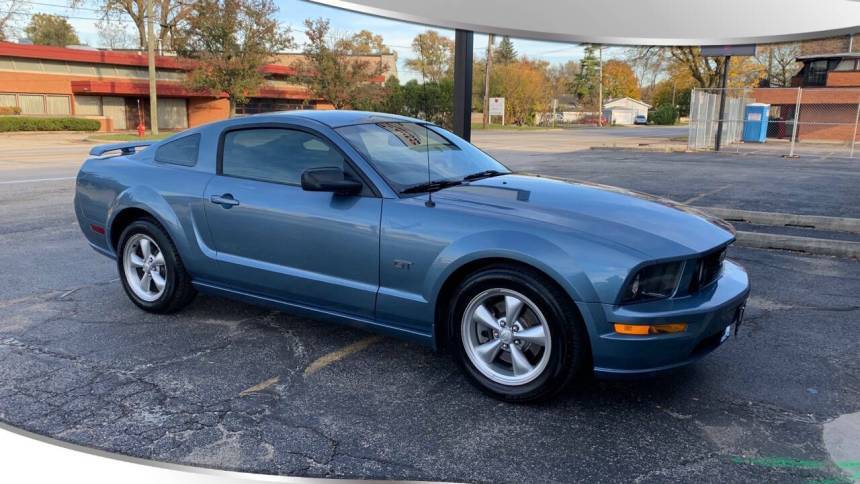 2007 Ford Mustang GT Deluxe — Coupe — 112,092 mi — Des Plaines, IL
