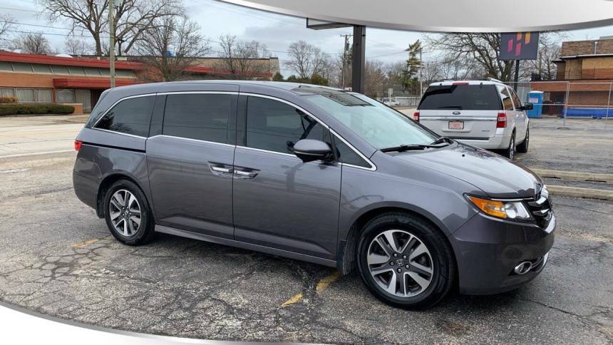 2015 Honda Odyssey Touring — Minivan — 111,049 mi — Des Plaines, IL