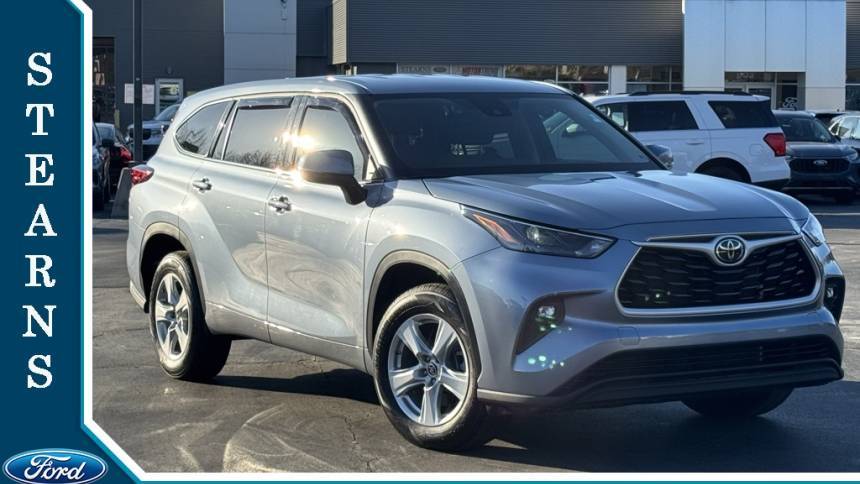 2022 Toyota Highlander LE — SUV — 47,832 mi — Burlington, NC