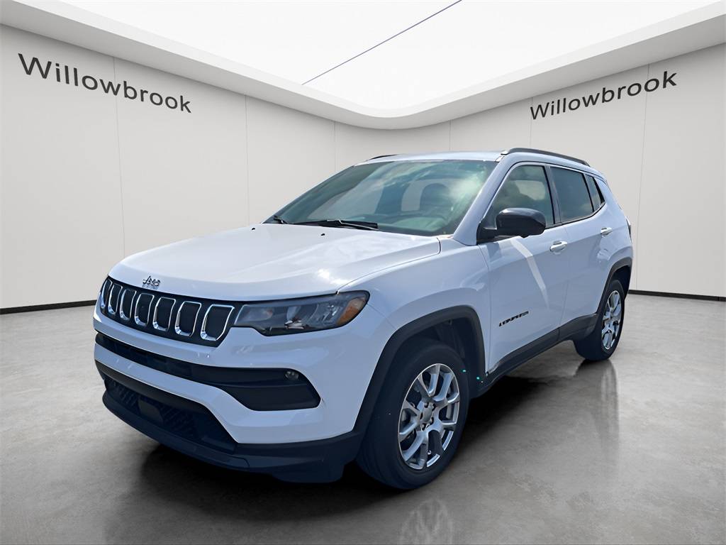 2022 Jeep Compass Latitude Lux — SUV — 21,434 mi — Willowbrook, IL