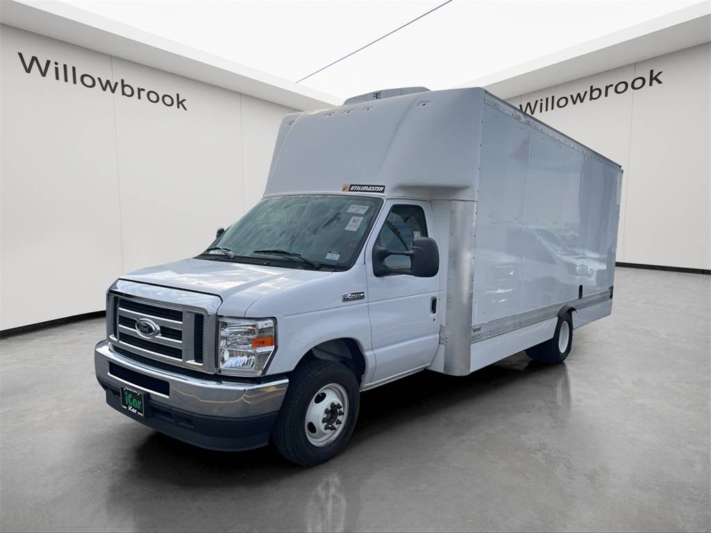 2021 Ford E-Series Cutaway Base — Chassis Cab Truck — 1,181 mi — Willowbrook, IL