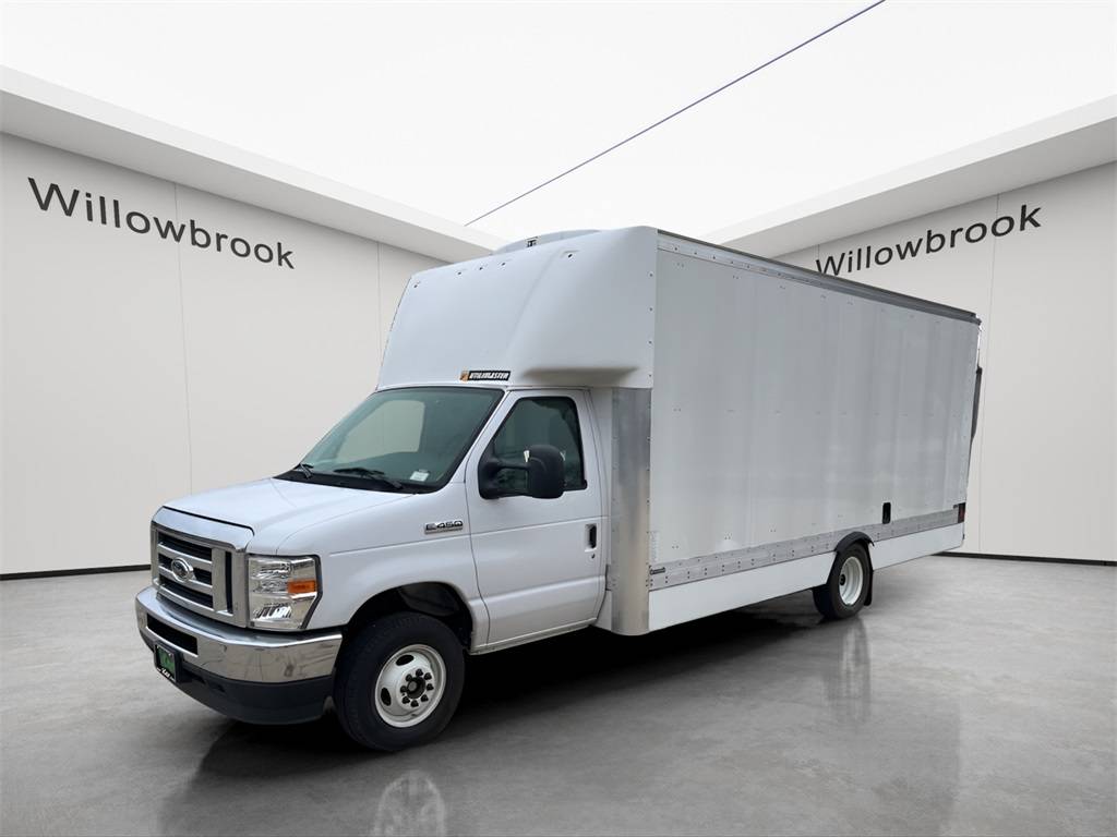 2021 Ford E-Series Cutaway Base — Chassis Cab Truck — 1,231 mi — Willowbrook, IL