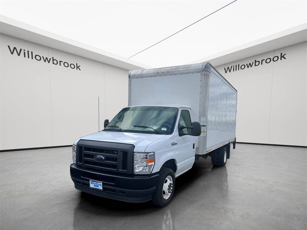 2024 Ford E-Series Cutaway Base — Chassis Cab Truck — 49,110 mi — Willowbrook, IL