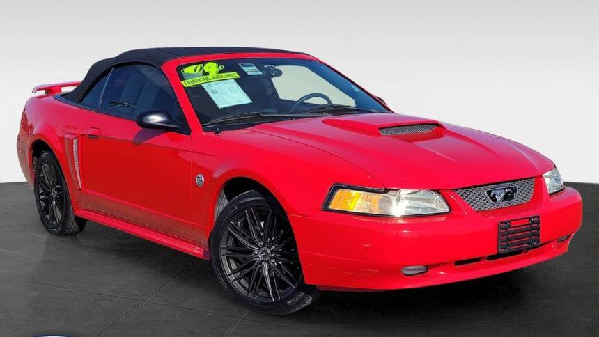 2004 Ford Mustang GT Deluxe
