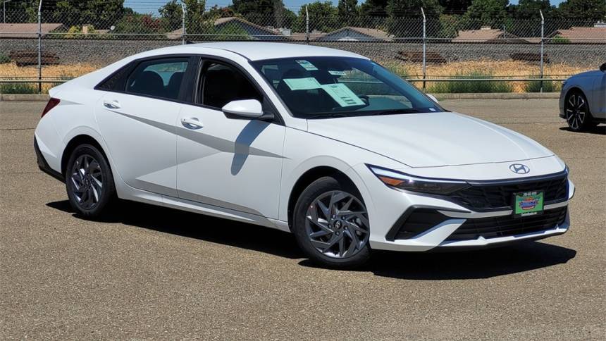 2024 Hyundai Elantra SEL — Sedan — 9,380 mi — Stockton, CA