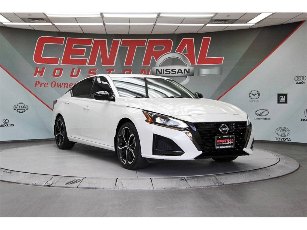 2023 Nissan Altima SR — Sedan — 8,149 mi — Houston, TX