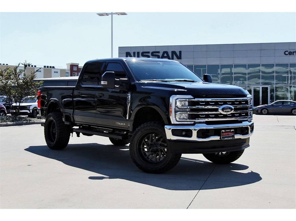 2024 Ford Super Duty F-250 LARIAT — Pickup Truck — 28,557 mi — Houston, TX