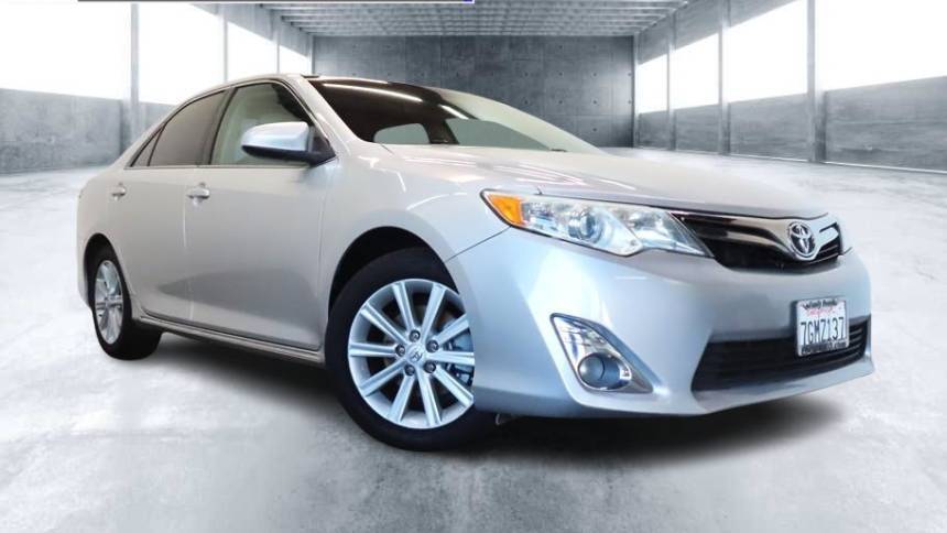2014 Toyota Camry XLE — Sedan — 84,590 mi — Escondido, CA
